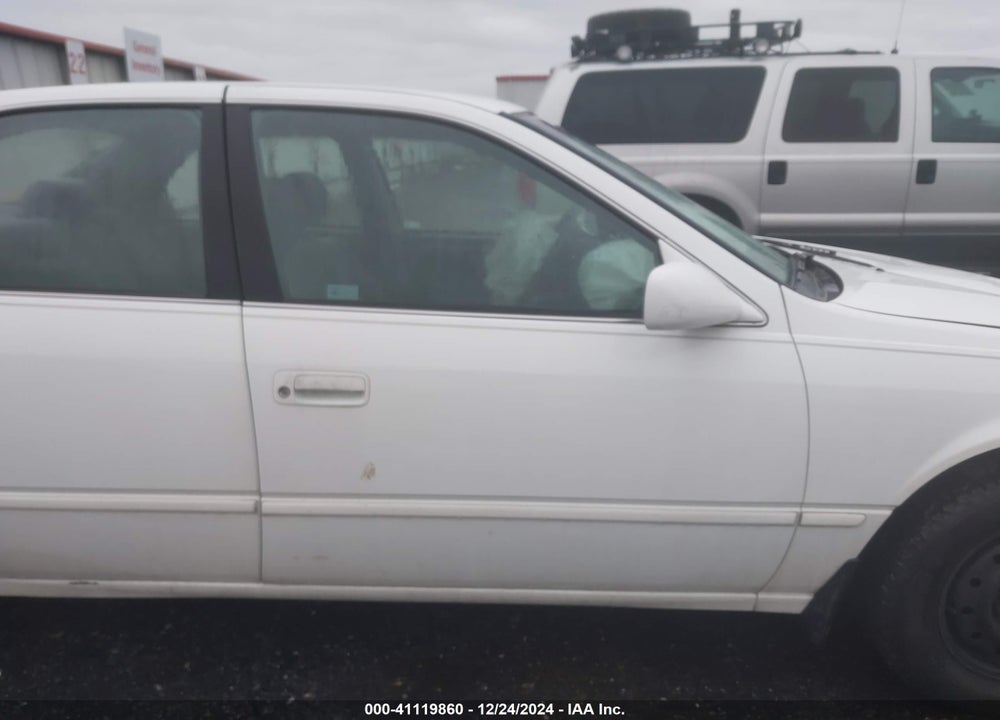 1998 TOYOTA CAMRY LE VIN: JT2BG22KXW0182564