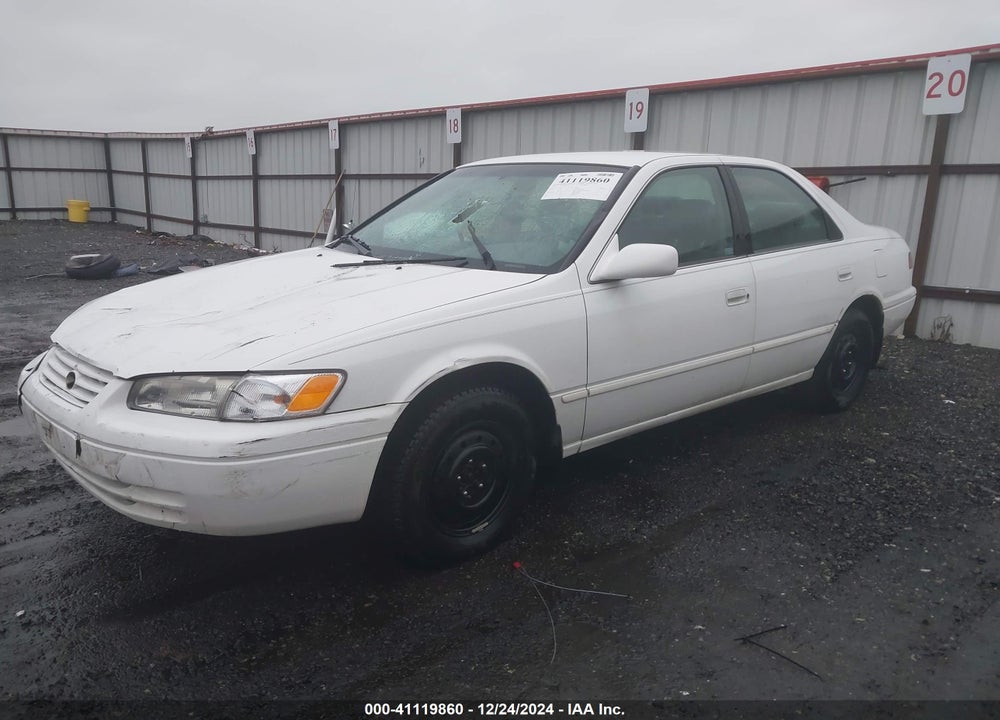 1998 TOYOTA CAMRY LE VIN: JT2BG22KXW0182564