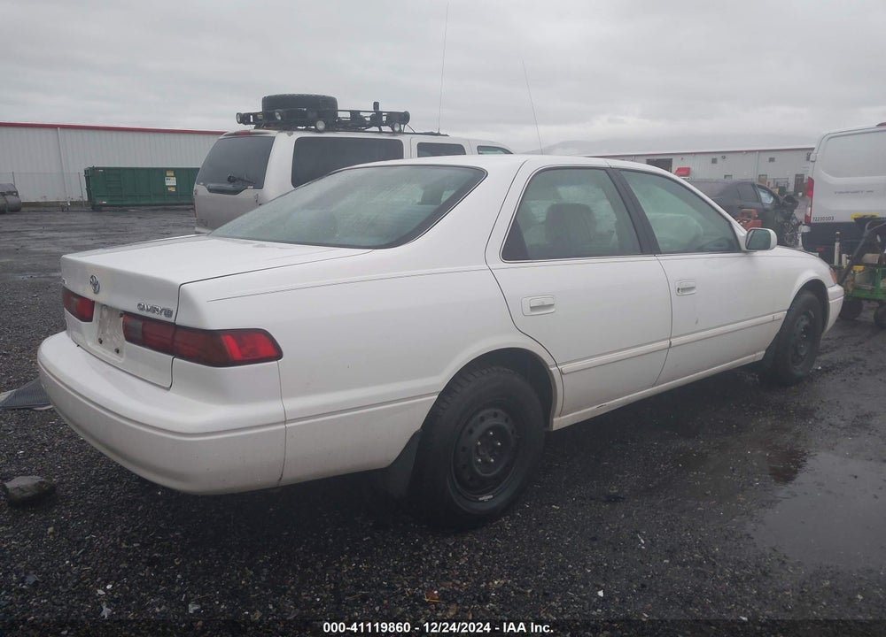 1998 TOYOTA CAMRY LE VIN: JT2BG22KXW0182564