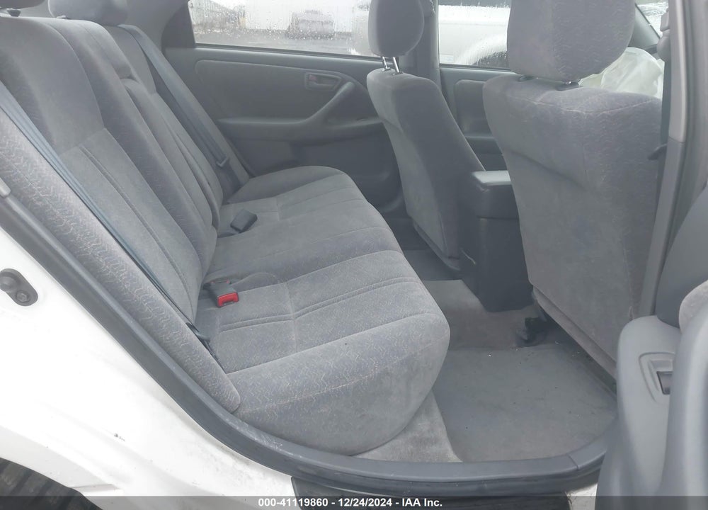 1998 TOYOTA CAMRY LE VIN: JT2BG22KXW0182564