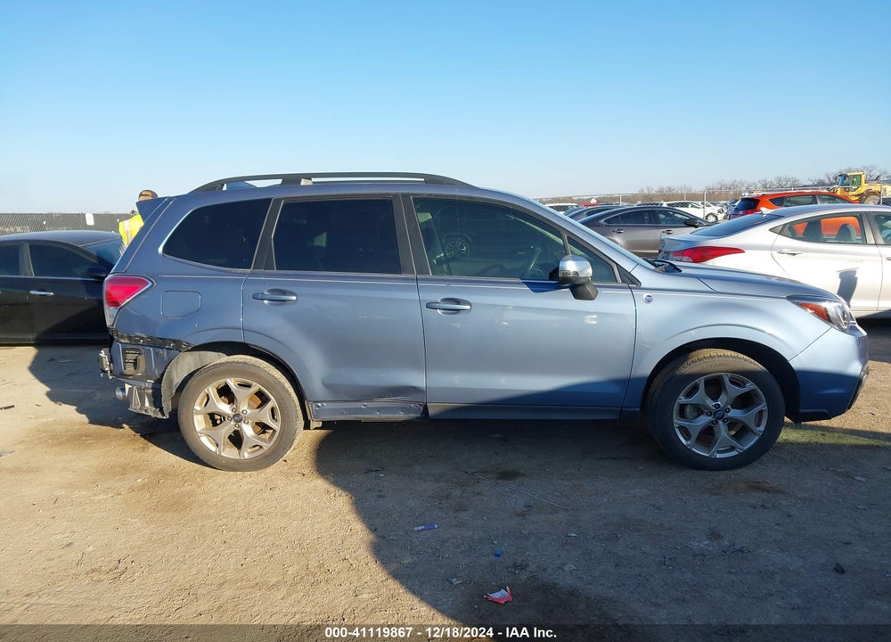 2018 SUBARU FORESTER VIN: JF2SJAWC6JH533455