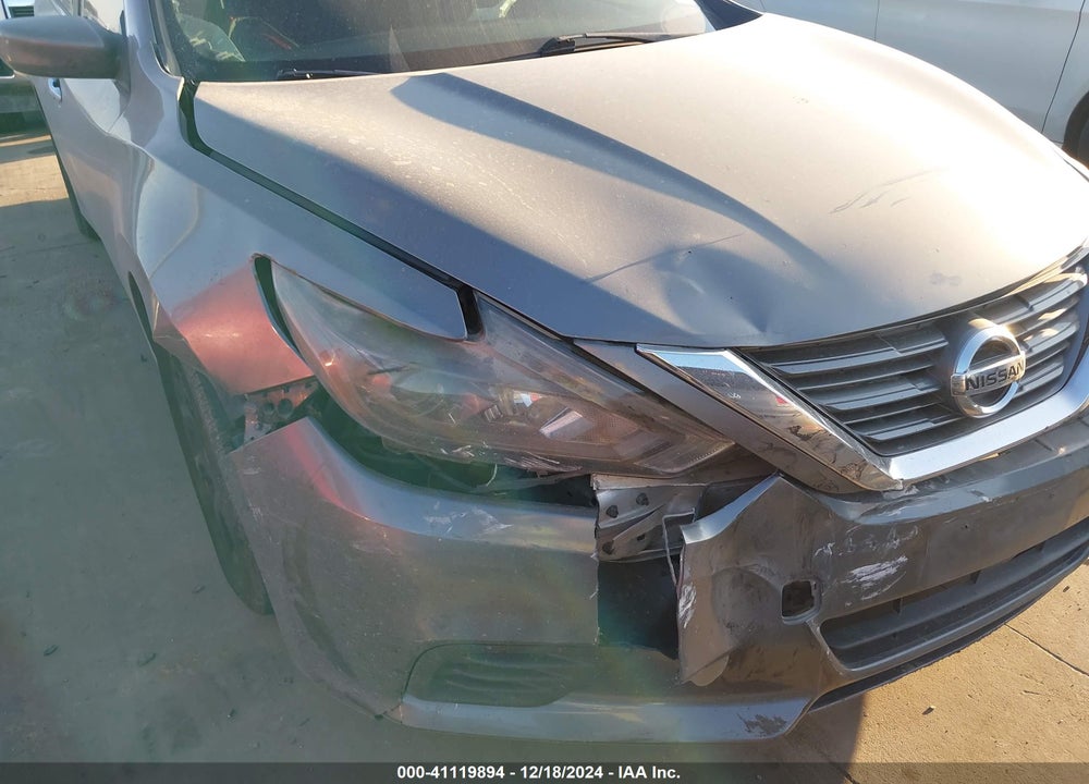2017 NISSAN ALTIMA VIN: 1N4AL3AP1HN343879