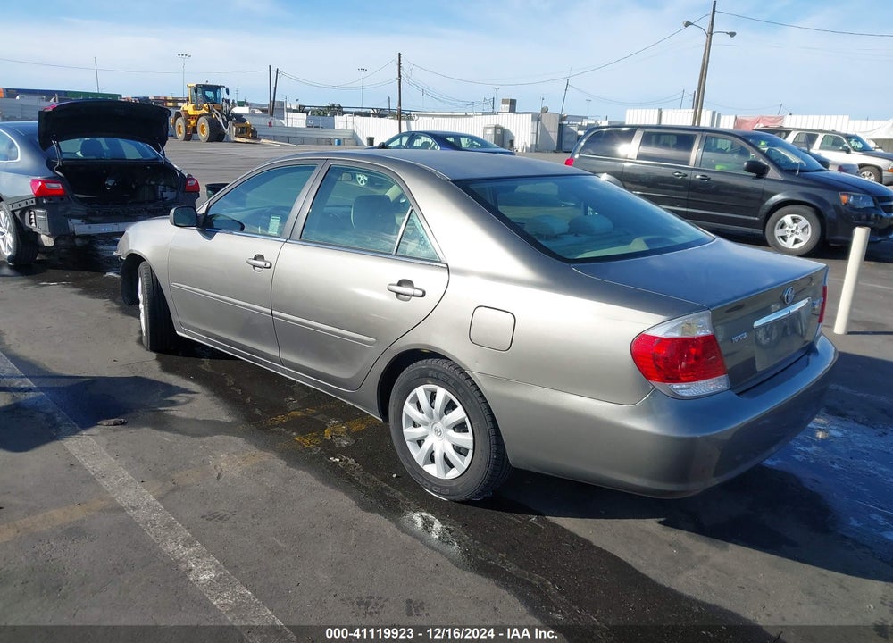 2005 TOYOTA CAMRY LE VIN: 4T1BE32K45U569231