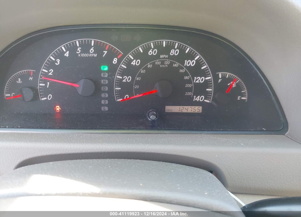 2005 TOYOTA CAMRY LE VIN: 4T1BE32K45U569231