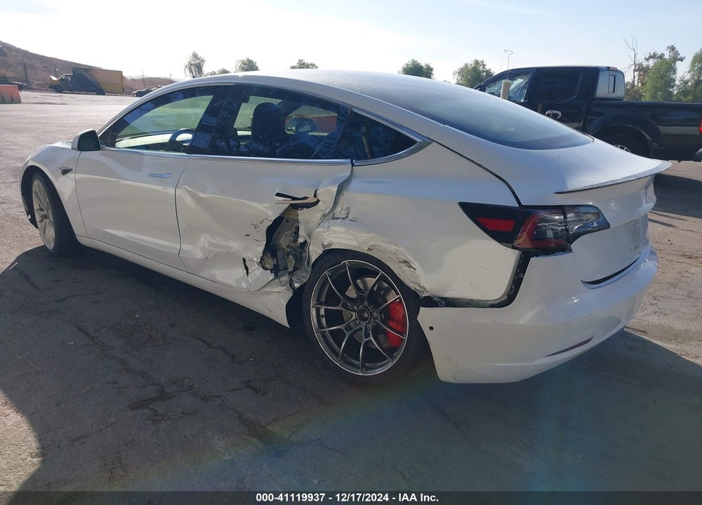 2018 TESLA MODEL 3 LONG RANGE/PERFORMANCE VIN: 5YJ3E1EB5JF084379