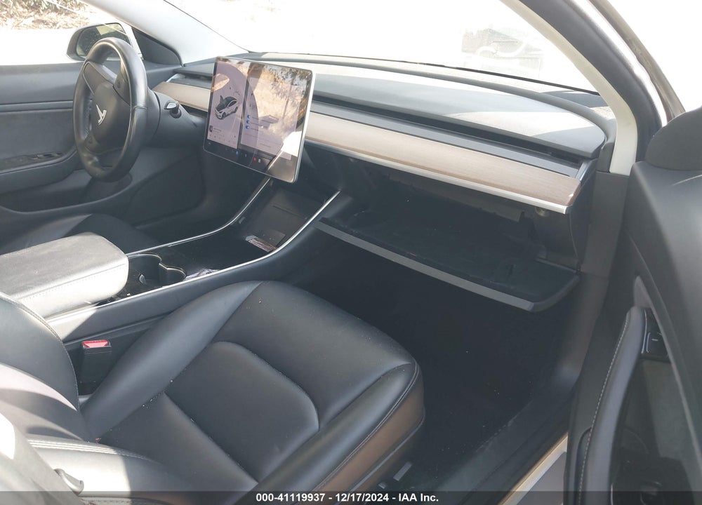 2018 TESLA MODEL 3 LONG RANGE/PERFORMANCE VIN: 5YJ3E1EB5JF084379