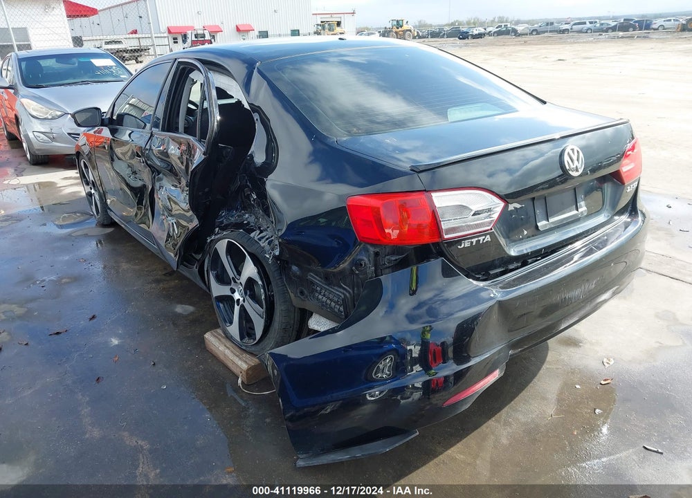 2011 VOLKSWAGEN JETTA 2.5L SE VIN: 3VWDX7AJ1BM310975