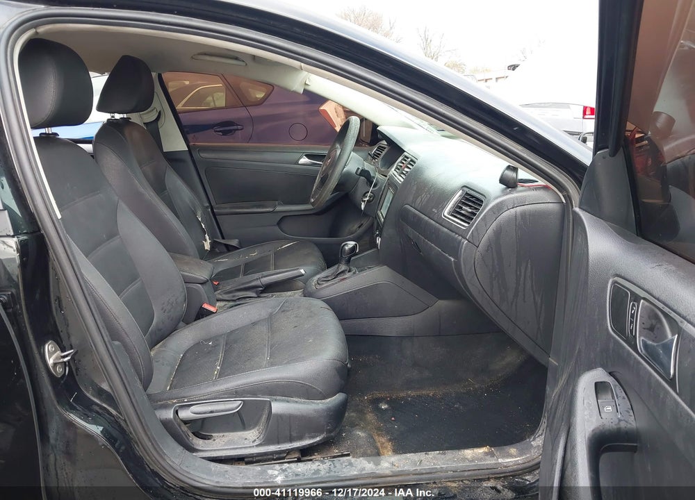 2011 VOLKSWAGEN JETTA 2.5L SE VIN: 3VWDX7AJ1BM310975