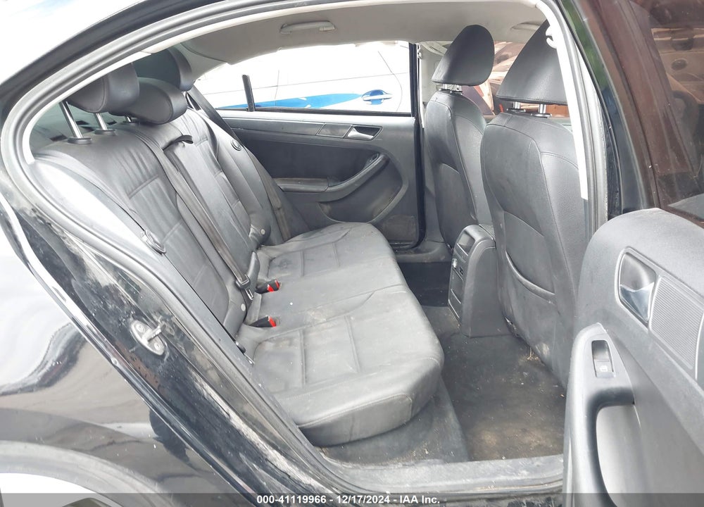 2011 VOLKSWAGEN JETTA 2.5L SE VIN: 3VWDX7AJ1BM310975
