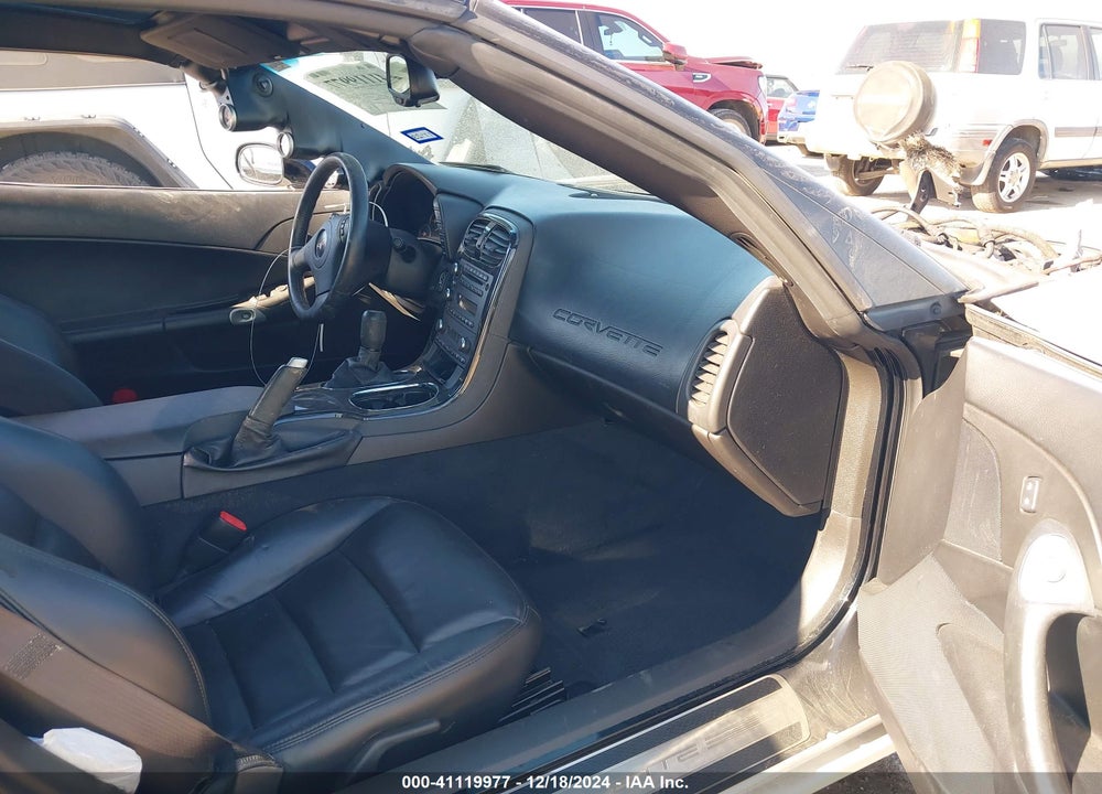 2011 CHEVROLET CORVETTE VIN: 1G1YA2DWXB5100275