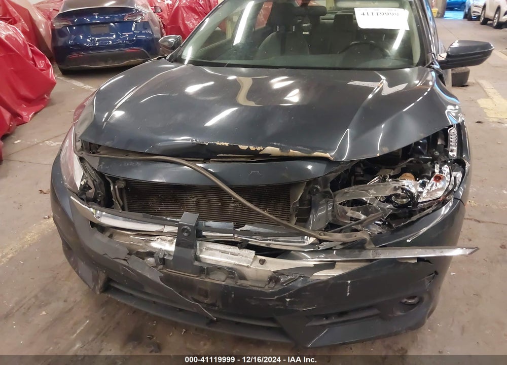 2018 HONDA CIVIC EX-T VIN: JHMFC1F30JX030860