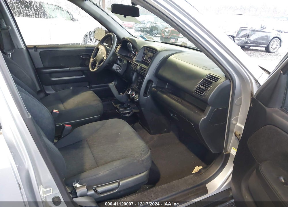 2005 HONDA CR-V LX VIN: JHLRD78545C045715