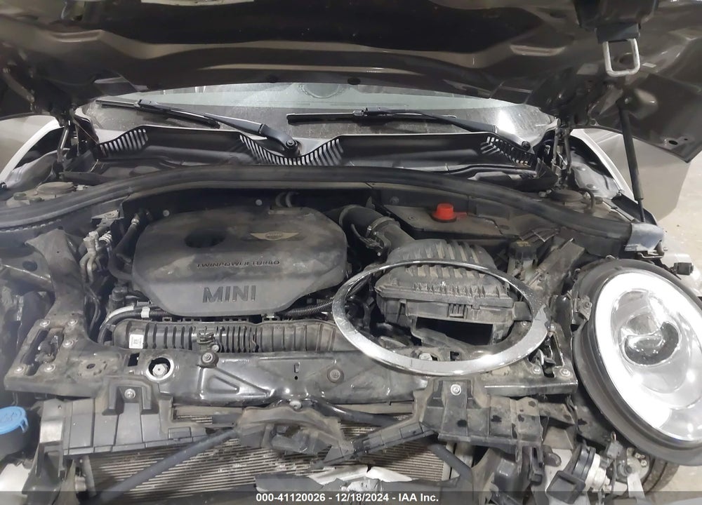 2017 MINI CLUBMAN VIN: WMWLU5C58H2E83341