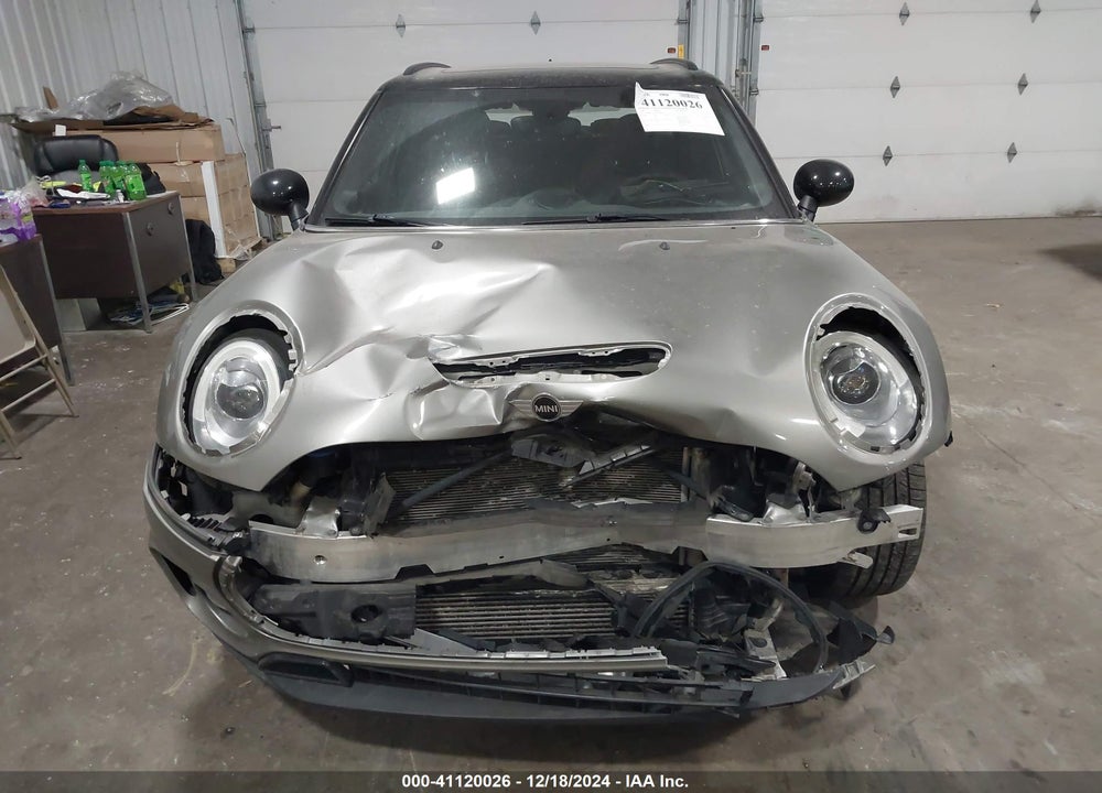 2017 MINI CLUBMAN VIN: WMWLU5C58H2E83341