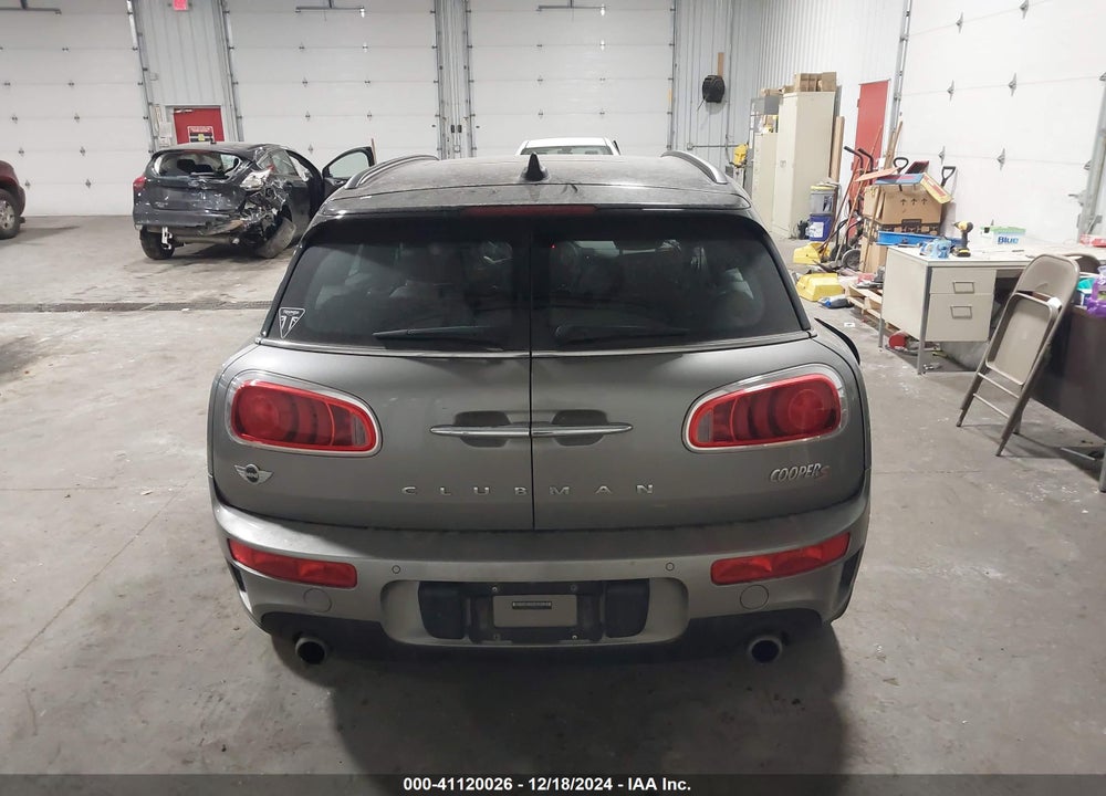 2017 MINI CLUBMAN VIN: WMWLU5C58H2E83341