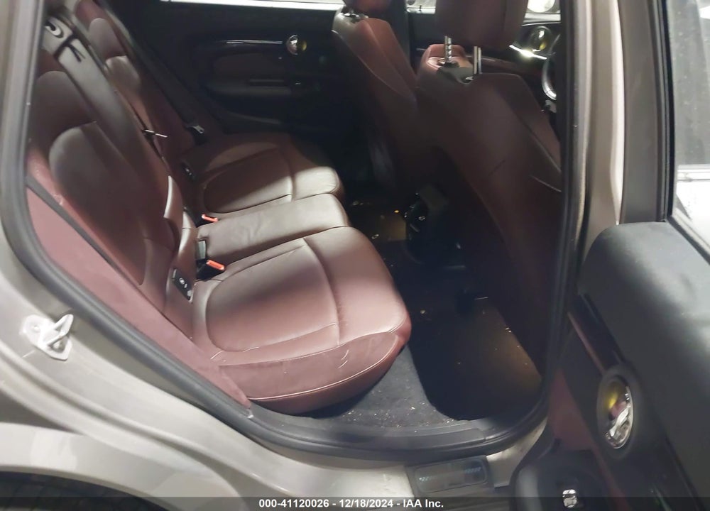 2017 MINI CLUBMAN VIN: WMWLU5C58H2E83341
