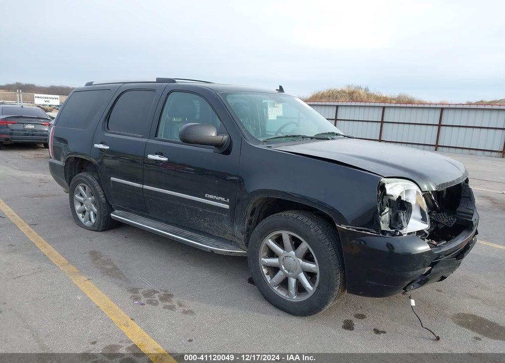 2012 GMC YUKON DENALI VIN: 1GKS2EEF7CR234590