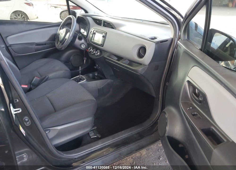 2017 TOYOTA YARIS L VIN: VNKKTUD35HA073390
