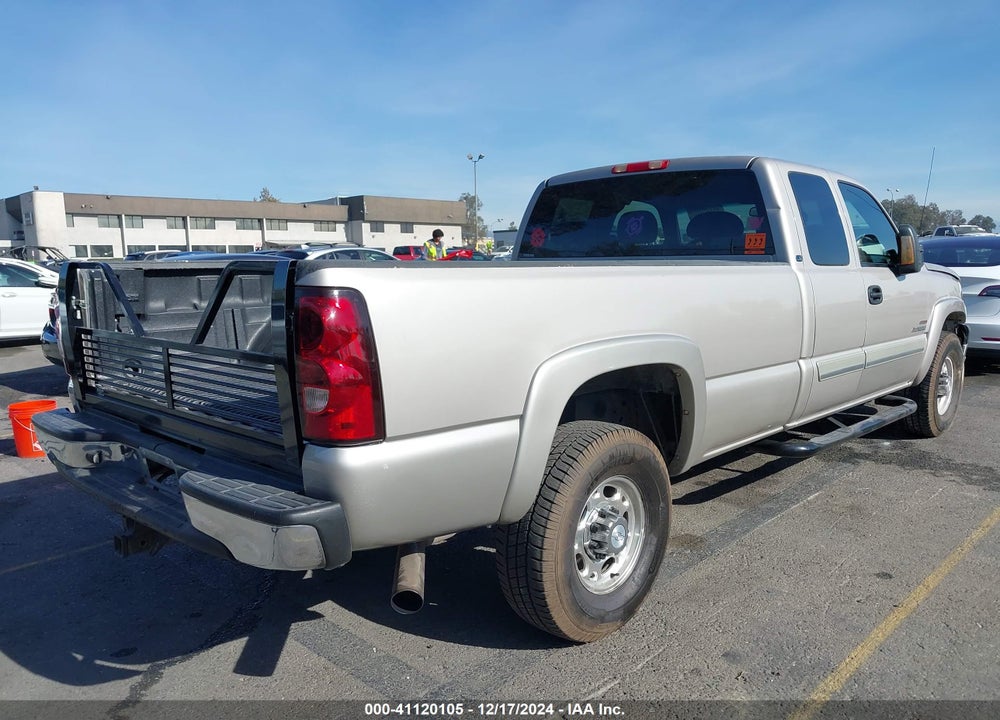 2005 CHEVROLET SILVERADO 2500HD LS VIN: 1GCHK29225E221090