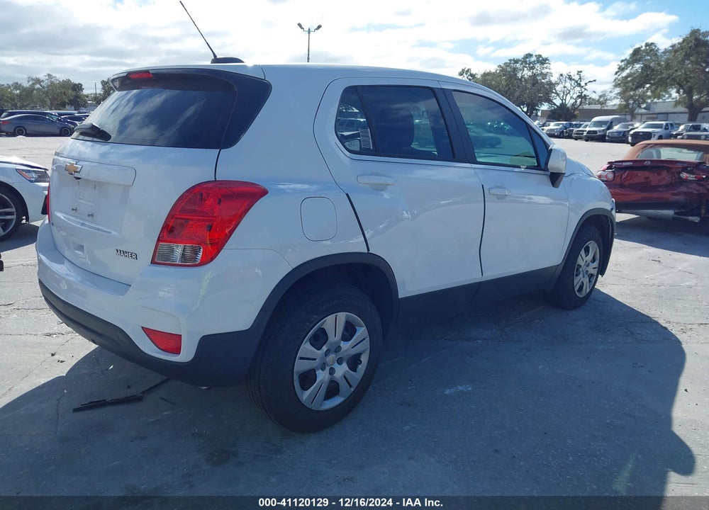 2018 CHEVROLET TRAX LS VIN: 3GNCJKSB6JL166085