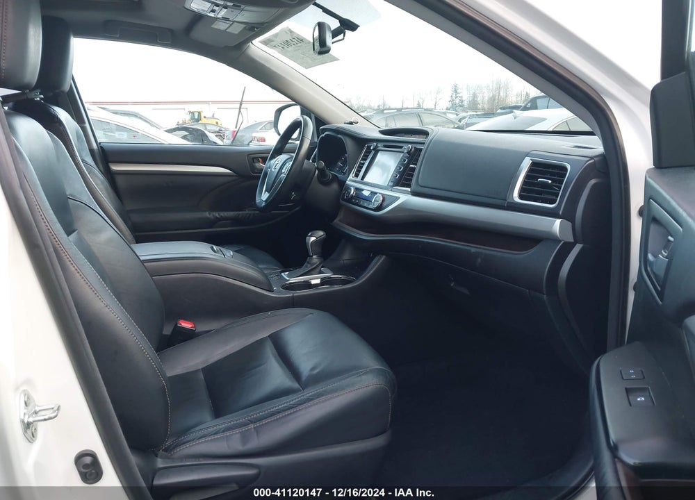 2014 TOYOTA HIGHLANDER XLE V6 VIN: 5TDJKRFH7ES011310