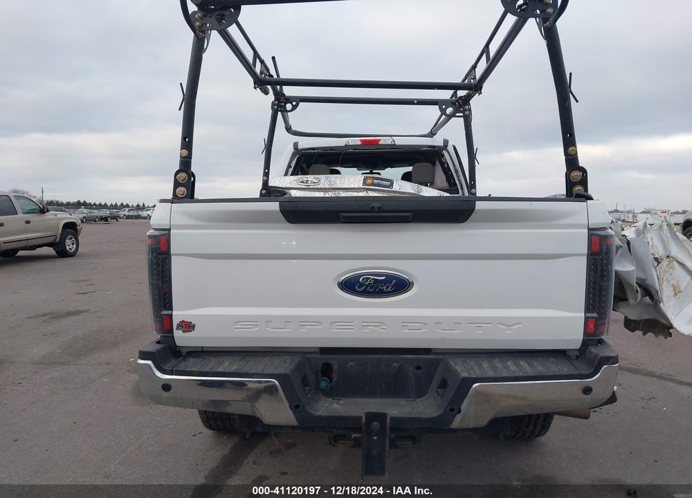 2017 FORD F 350 VIN: 1FT7W3BT8HEE58535