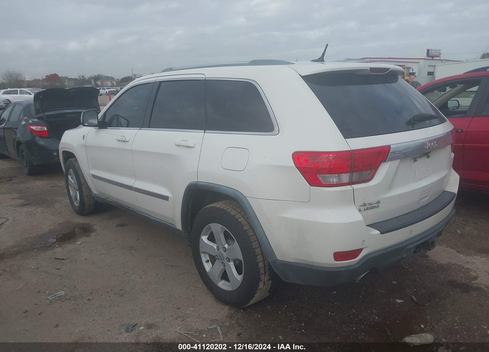 2011 JEEP GRAND CHEROKEE LAREDO VIN: 1J4RR4GT5BC574464