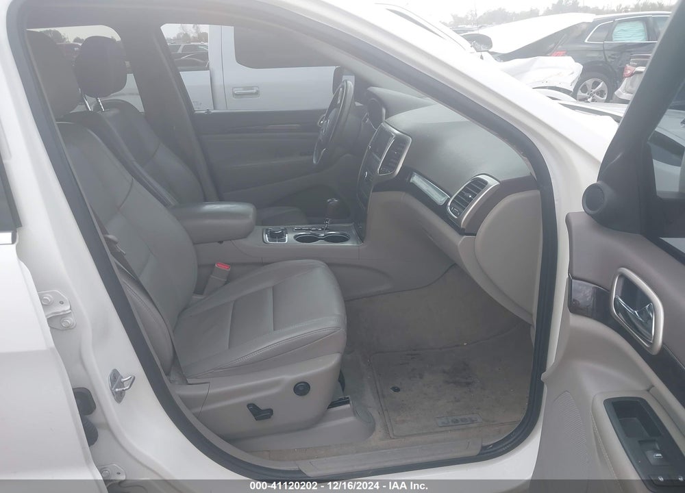 2011 JEEP GRAND CHEROKEE LAREDO VIN: 1J4RR4GT5BC574464