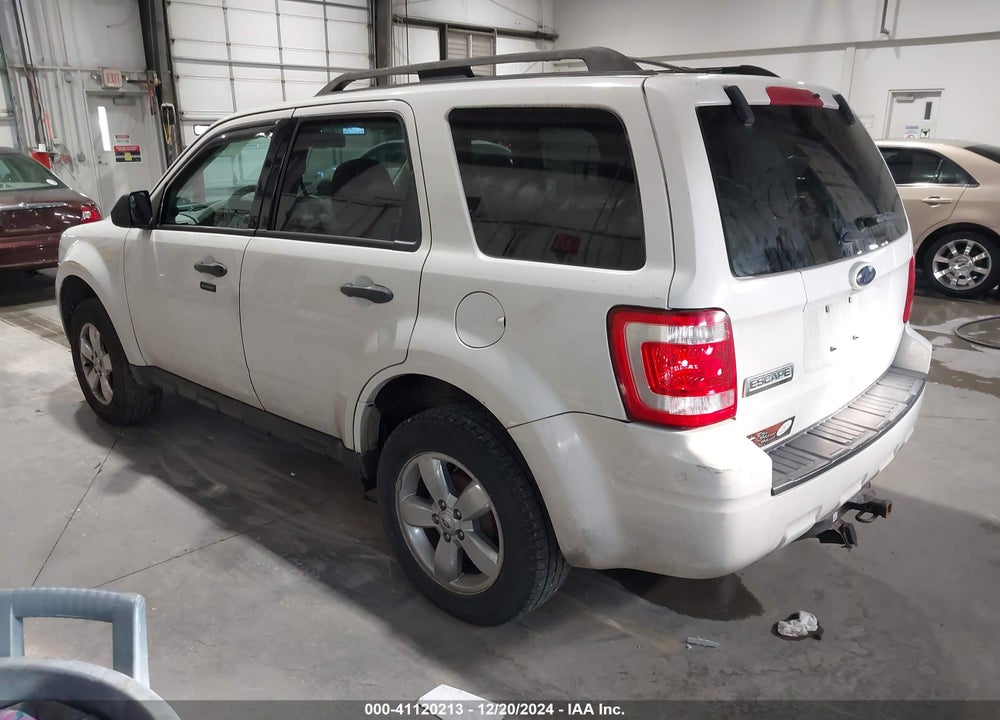 2011 FORD ESCAPE XLT VIN: 1FMCU0D70BKA48738