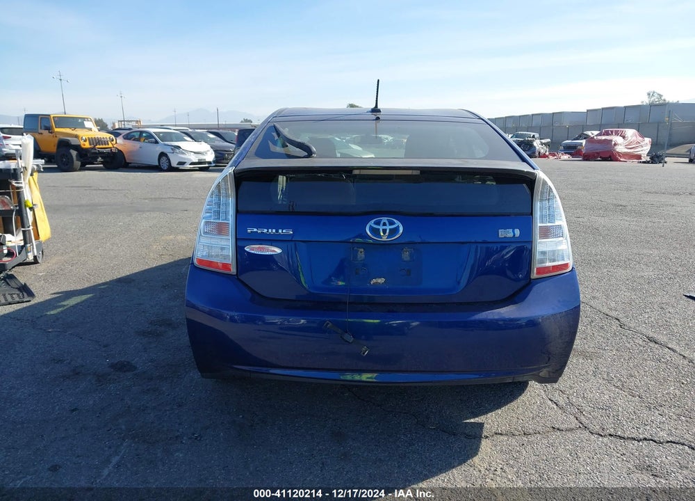 2011 TOYOTA PRIUS TWO VIN: JTDKN3DU6B5329512
