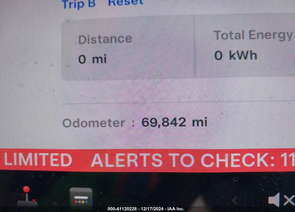2020 TESLA MODEL 3 STANDARD RANGE PLUS REAR-WHEEL DRIVE/STANDARD RANGE REAR-WHEEL DRIVE VIN: 5YJ3E1EA9LF633043