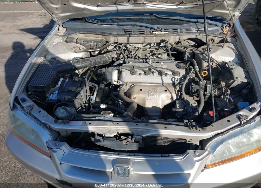 1999 HONDA ACCORD EX VIN: 1HGCG5652XA010365