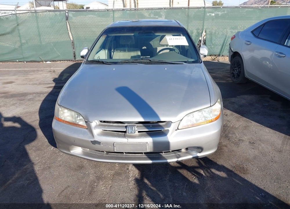 1999 HONDA ACCORD EX VIN: 1HGCG5652XA010365