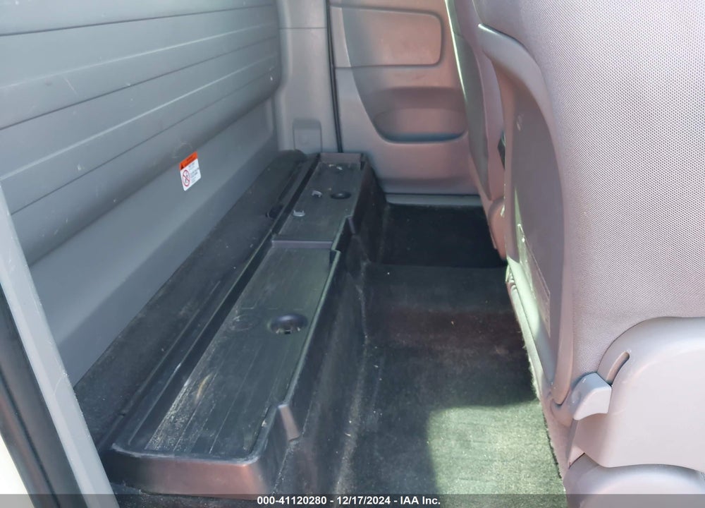 2015 TOYOTA TACOMA VIN: 5TFTX4CN6FX059805