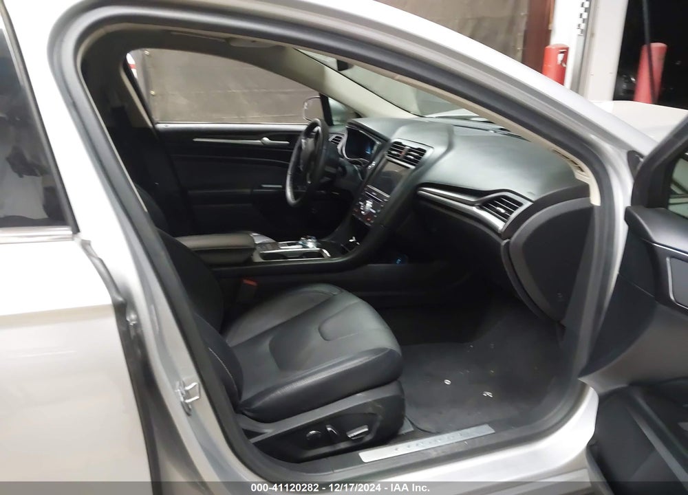 2018 FORD FUSION HYBRID TITANIUM VIN: 3FA6P0RU5JR241720