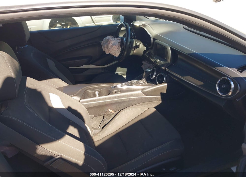 2018 CHEVROLET CAMARO 1LT VIN: 1G1FB1RS8J0181664