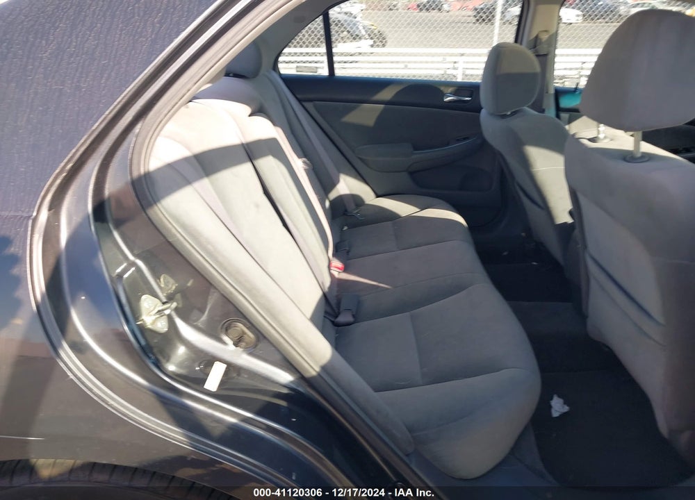 2004 HONDA ACCORD 2.4 EX VIN: 1HGCM56754A142977