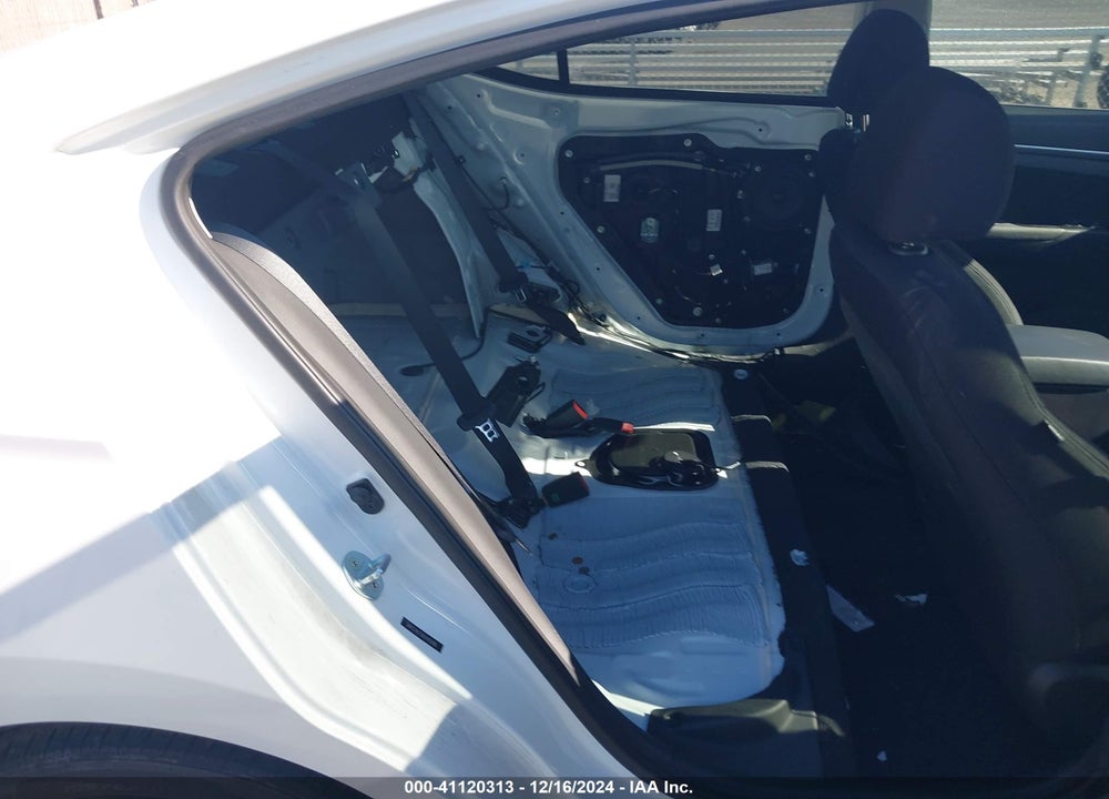 2019 HYUNDAI ELANTRA SE VIN: 5NPD74LF0KH445686