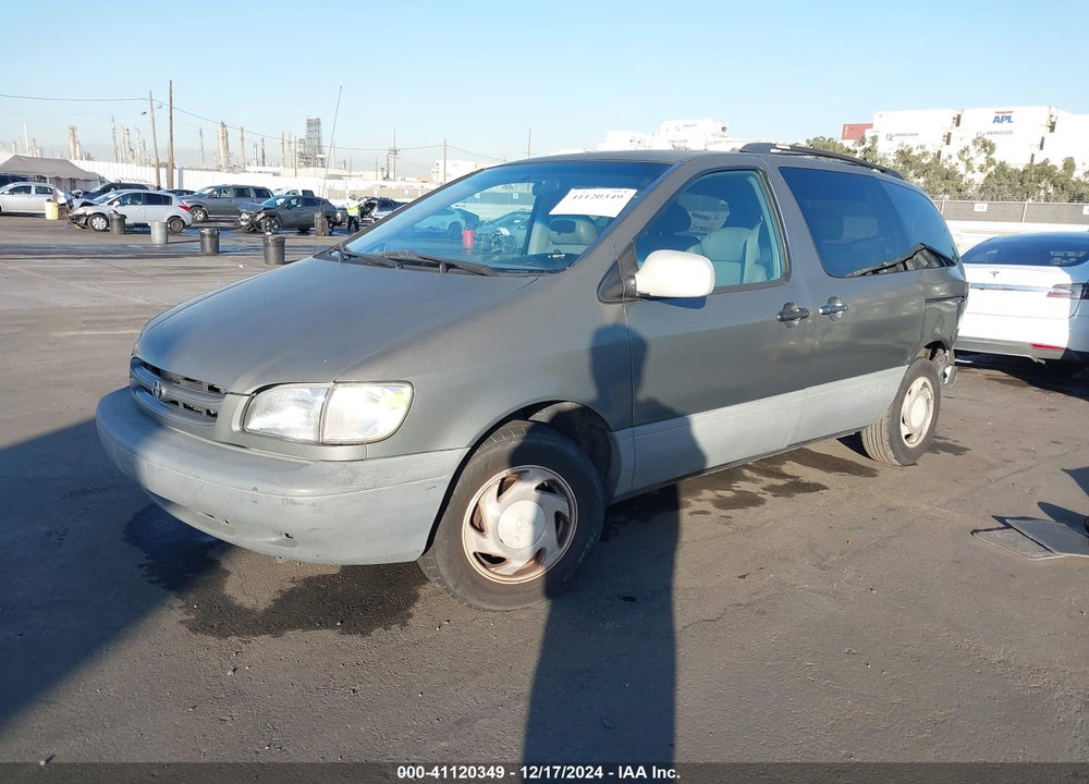 2000 TOYOTA SIENNA LE VIN: 4T3ZF13C9YU277318