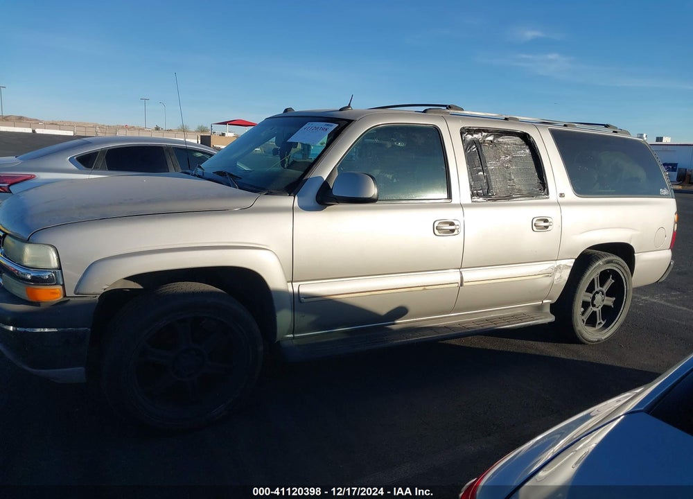2004 CHEVROLET SUBURBAN 1500 LT VIN: 3GNEC16T84G184360
