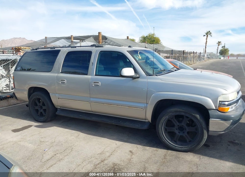 2004 CHEVROLET SUBURBAN 1500 LT VIN: 3GNEC16T84G184360