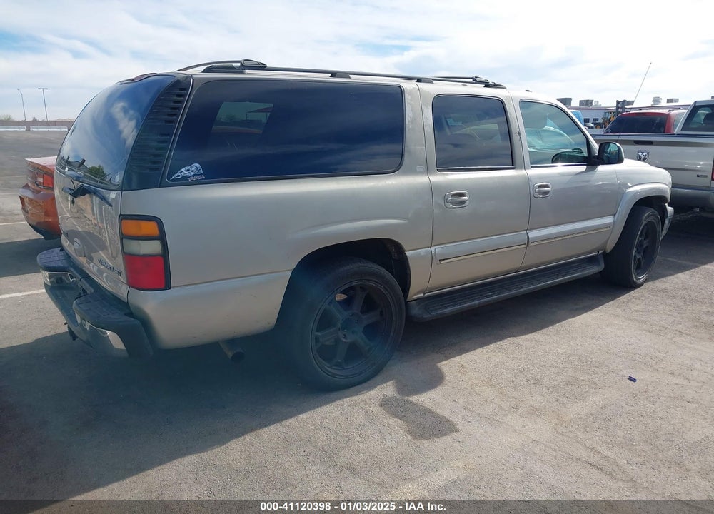 2004 CHEVROLET SUBURBAN 1500 LT VIN: 3GNEC16T84G184360