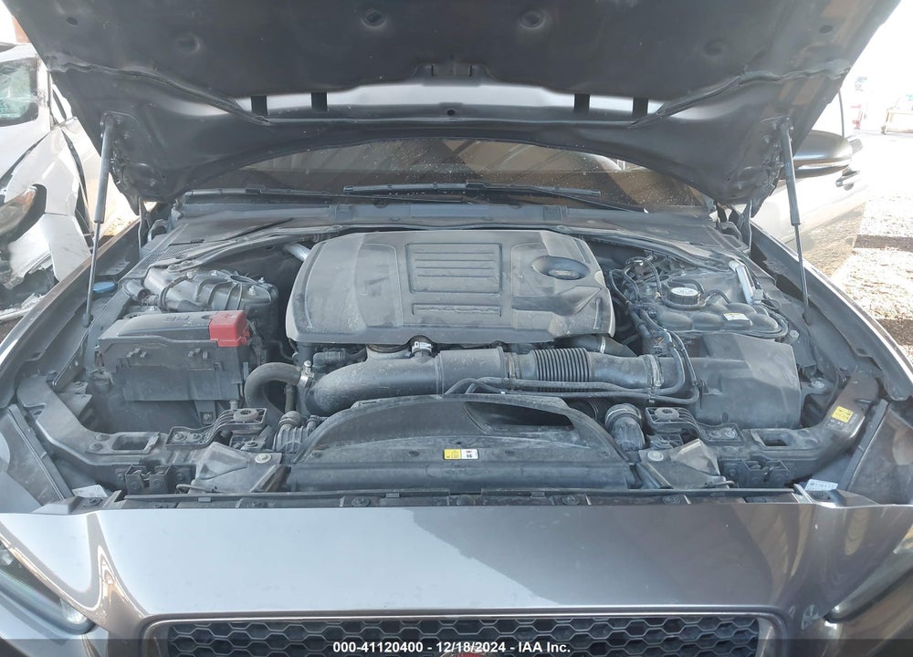 2018 JAGUAR XE 25T PREMIUM VIN: SAJAJ4FX4JCP29360