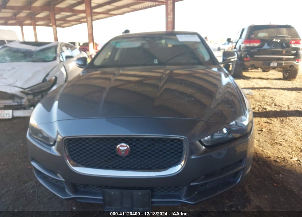 2018 JAGUAR XE 25T PREMIUM VIN: SAJAJ4FX4JCP29360