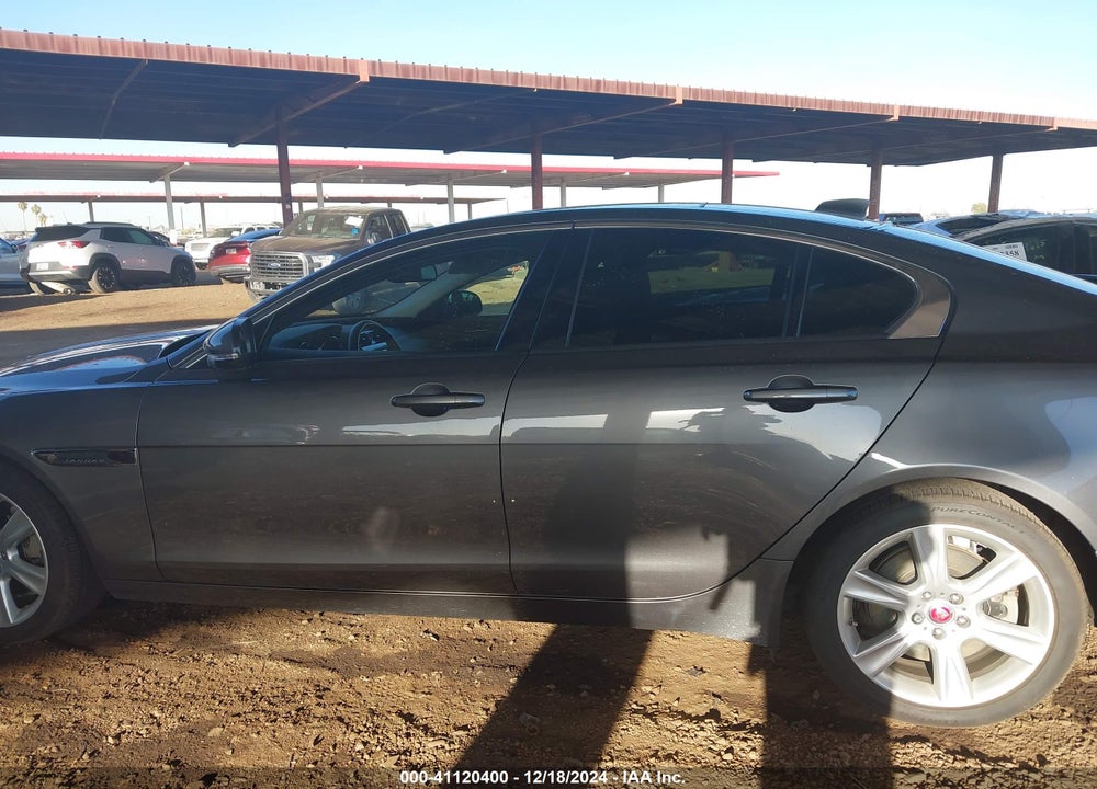 2018 JAGUAR XE 25T PREMIUM VIN: SAJAJ4FX4JCP29360