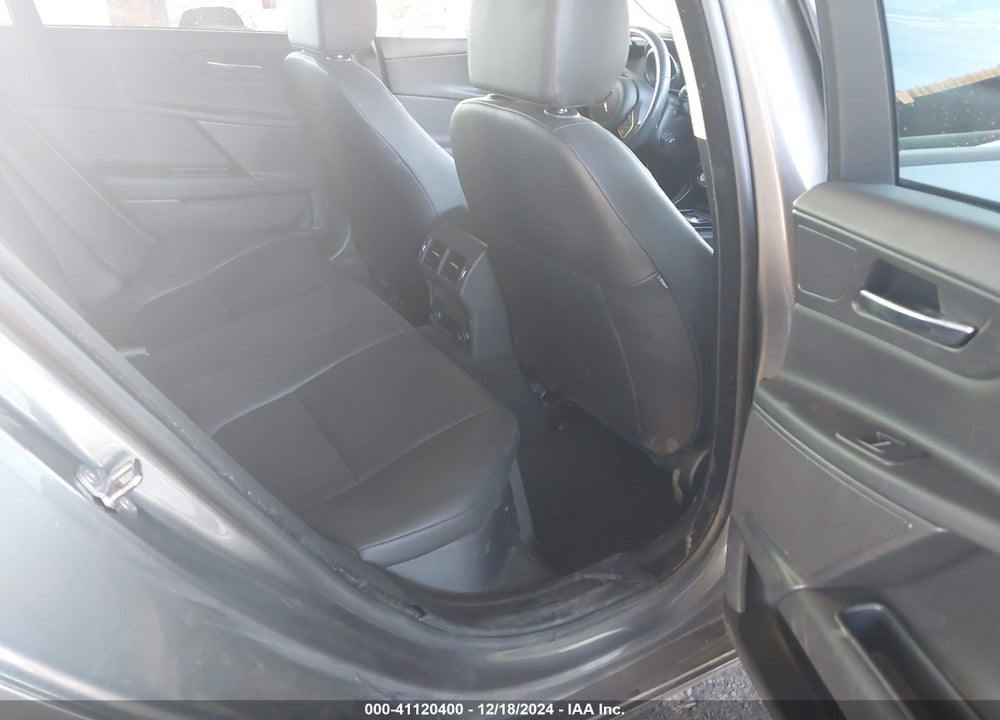 2018 JAGUAR XE 25T PREMIUM VIN: SAJAJ4FX4JCP29360