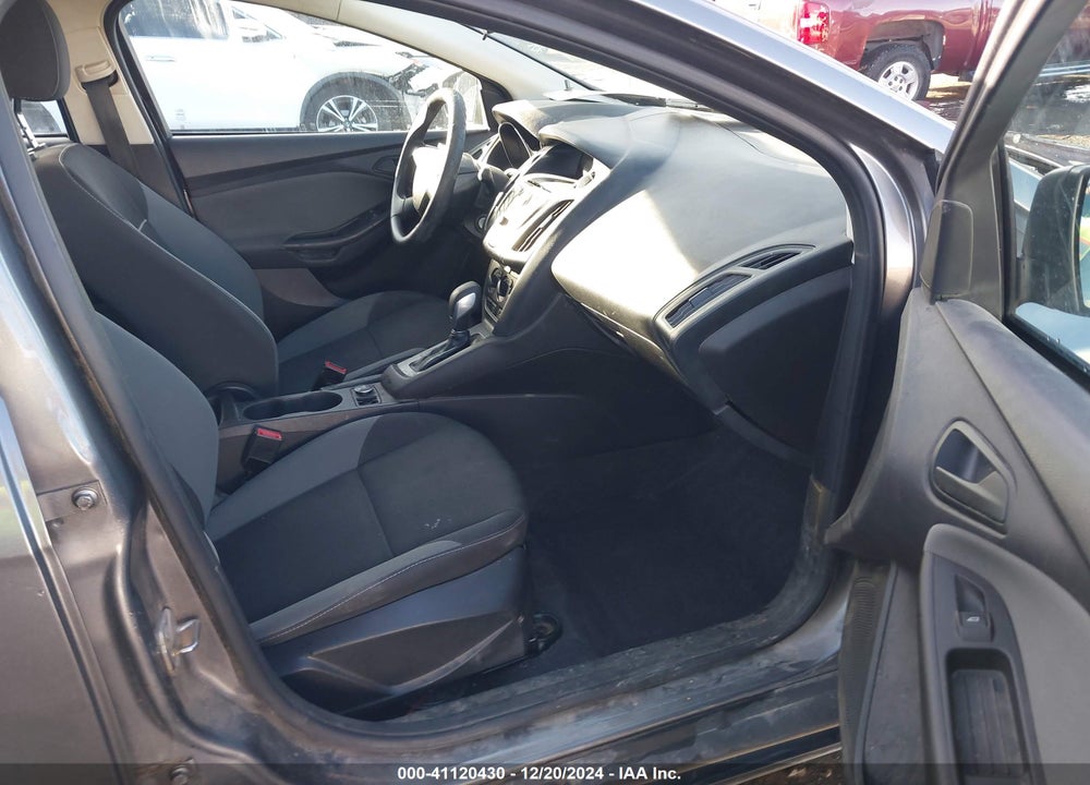 2014 FORD FOCUS VIN: 1FADP3E24EL418503