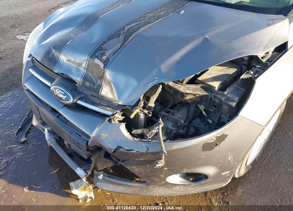 2014 FORD FOCUS VIN: 1FADP3E24EL418503