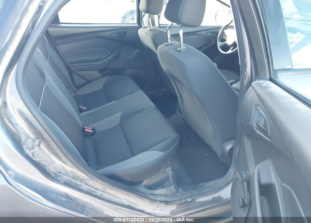 2014 FORD FOCUS VIN: 1FADP3E24EL418503