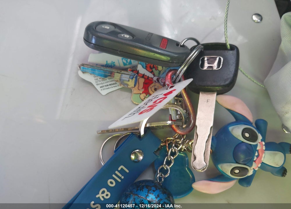 2005 HONDA CIVIC LX VIN: 2HGES16655H612491